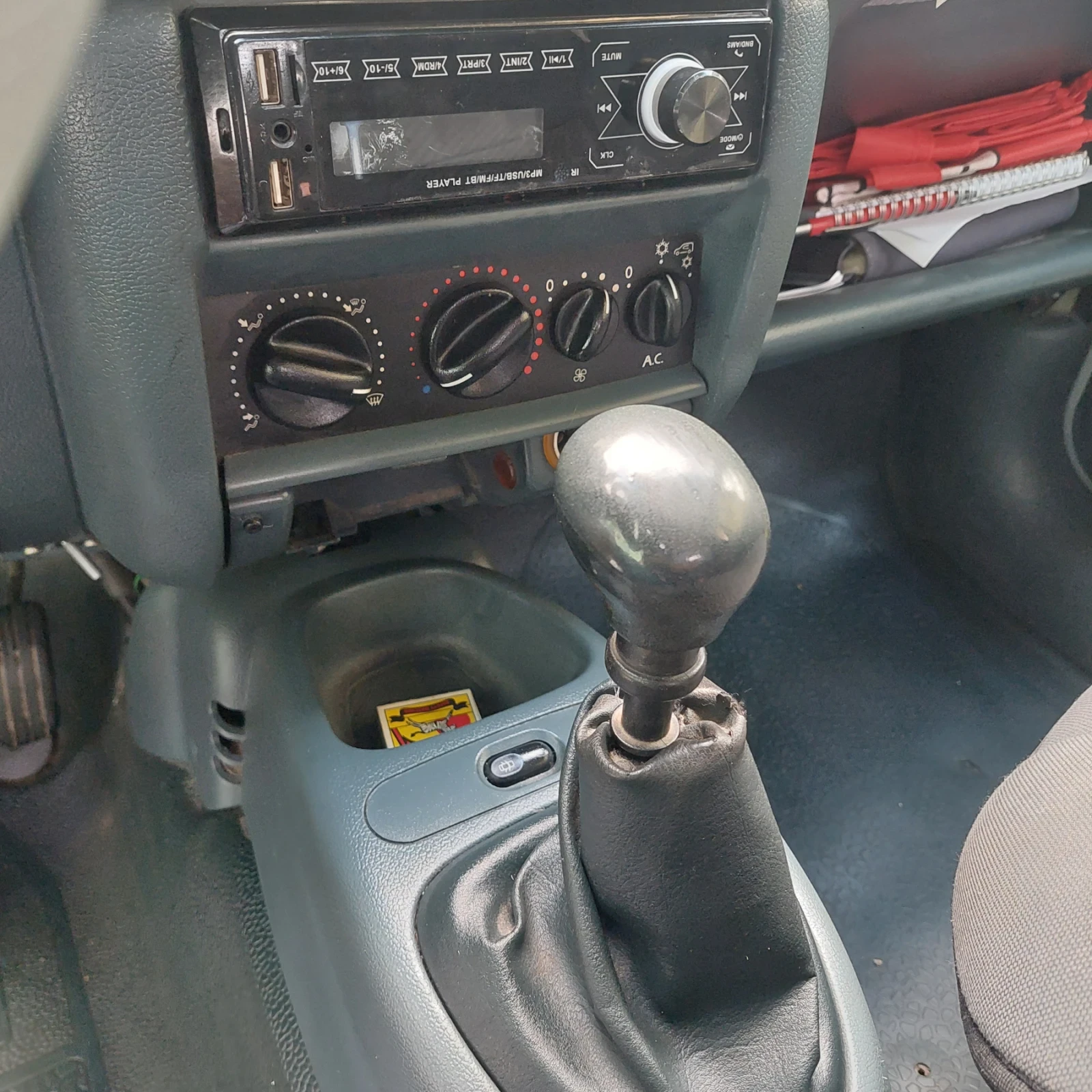 Renault Kangoo, снимка 11 - Автомобили и джипове - 55623214