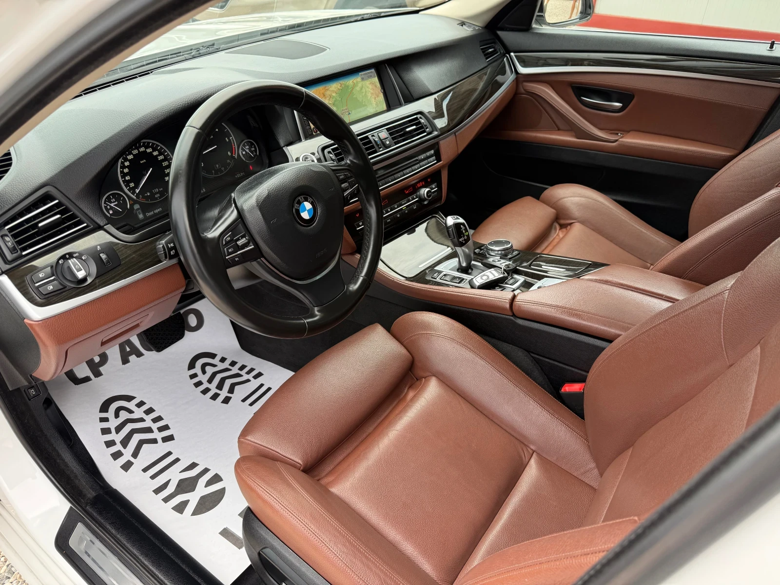 BMW 530 3.0D* 249k.c* M-LUXORY* FACELIFT, снимка 9 - Автомобили и джипове - 55792193