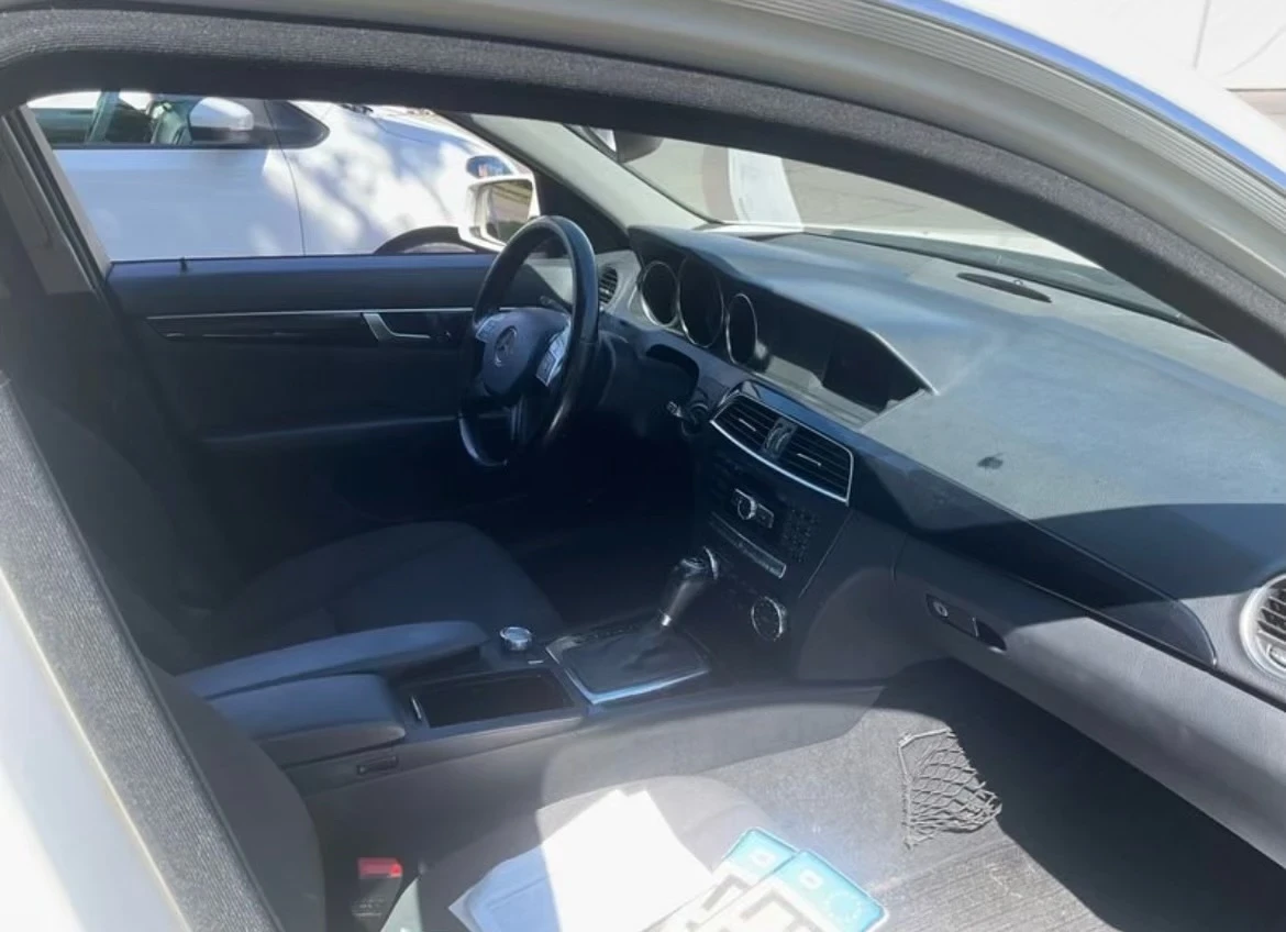 Mercedes-Benz C 220 BlueEfficiency Classic, снимка 3 - Автомобили и джипове - 55833205