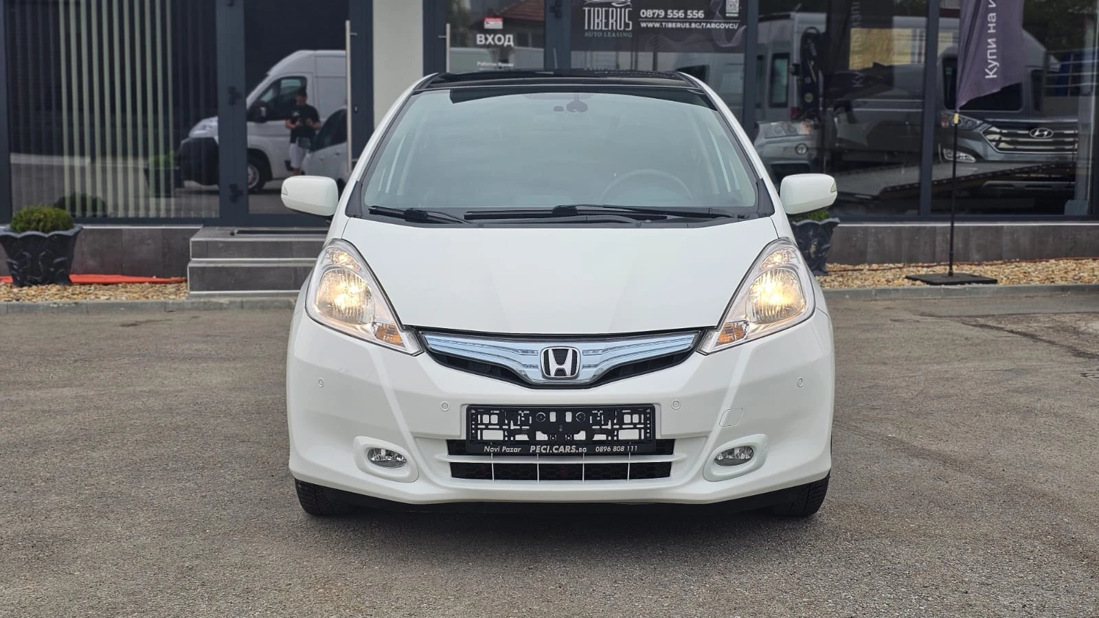 Honda Jazz 1.3IMA Mild Hybrid AUTO CH-ИСТОРИЯ-ФУЛ-ТОП СЪСТ., снимка 2 - Автомобили и джипове - 55836822