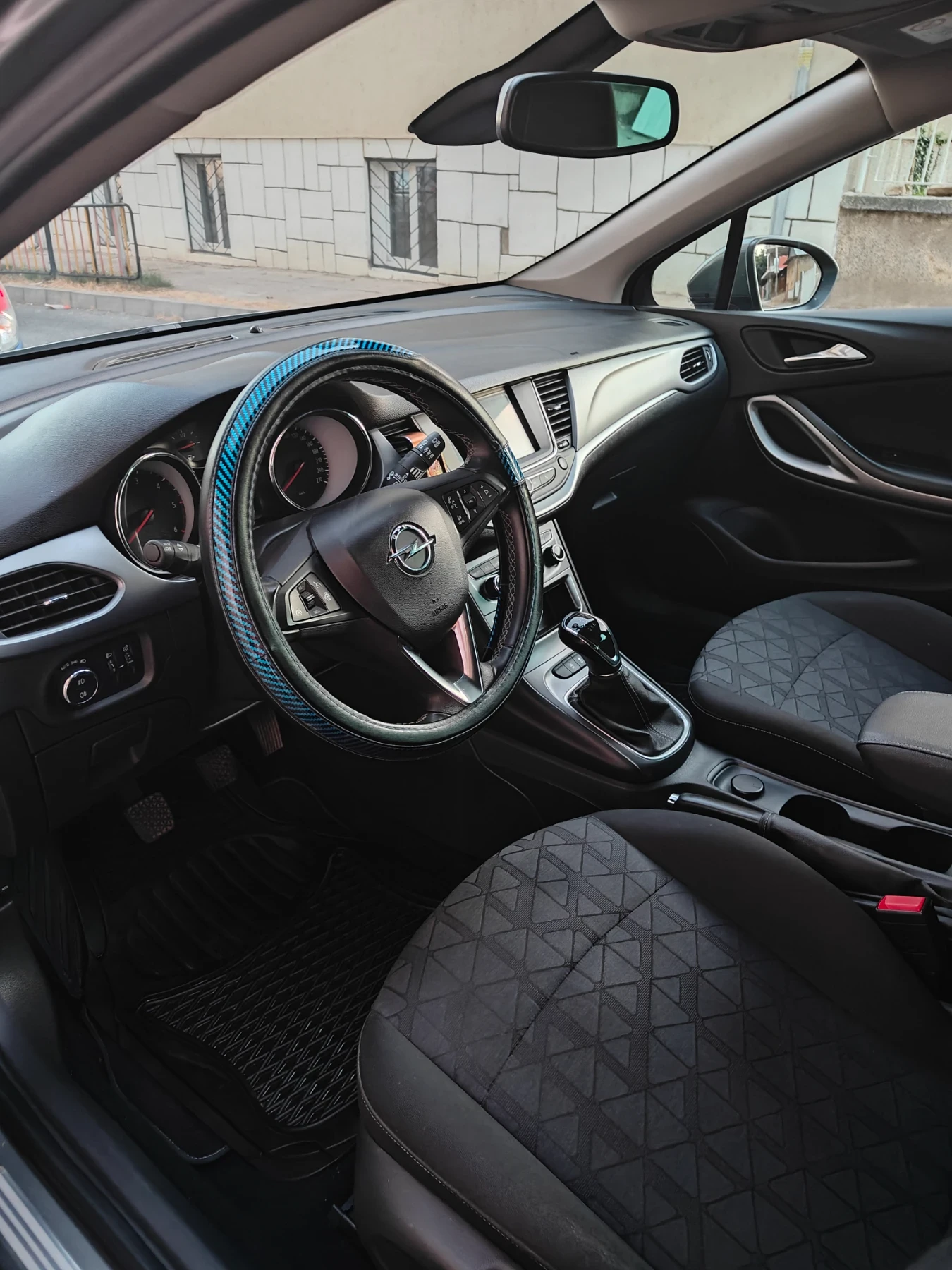 Opel Astra, снимка 6 - Автомобили и джипове - 55954410