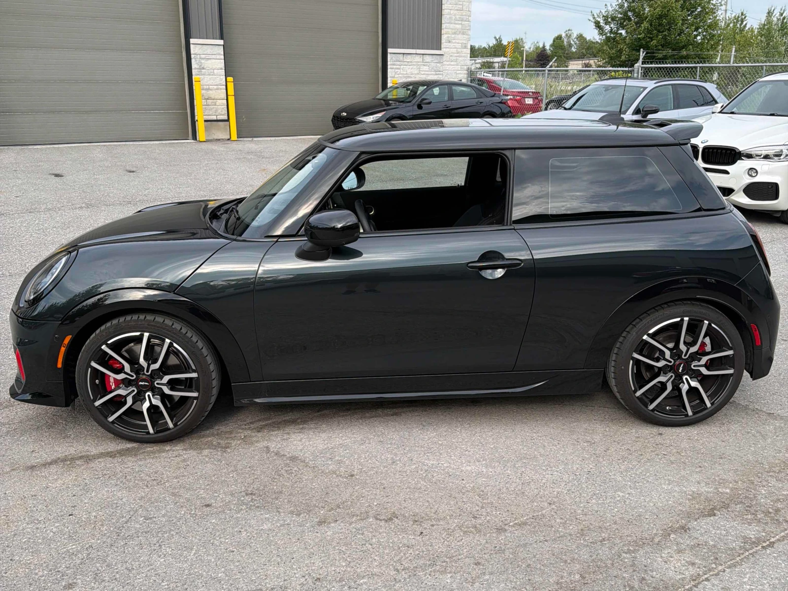 Mini John Cooper Works JCW* ДВОЕН ШИБЕДАХ* 360* HUD, снимка 2 - Автомобили и джипове - 55977222