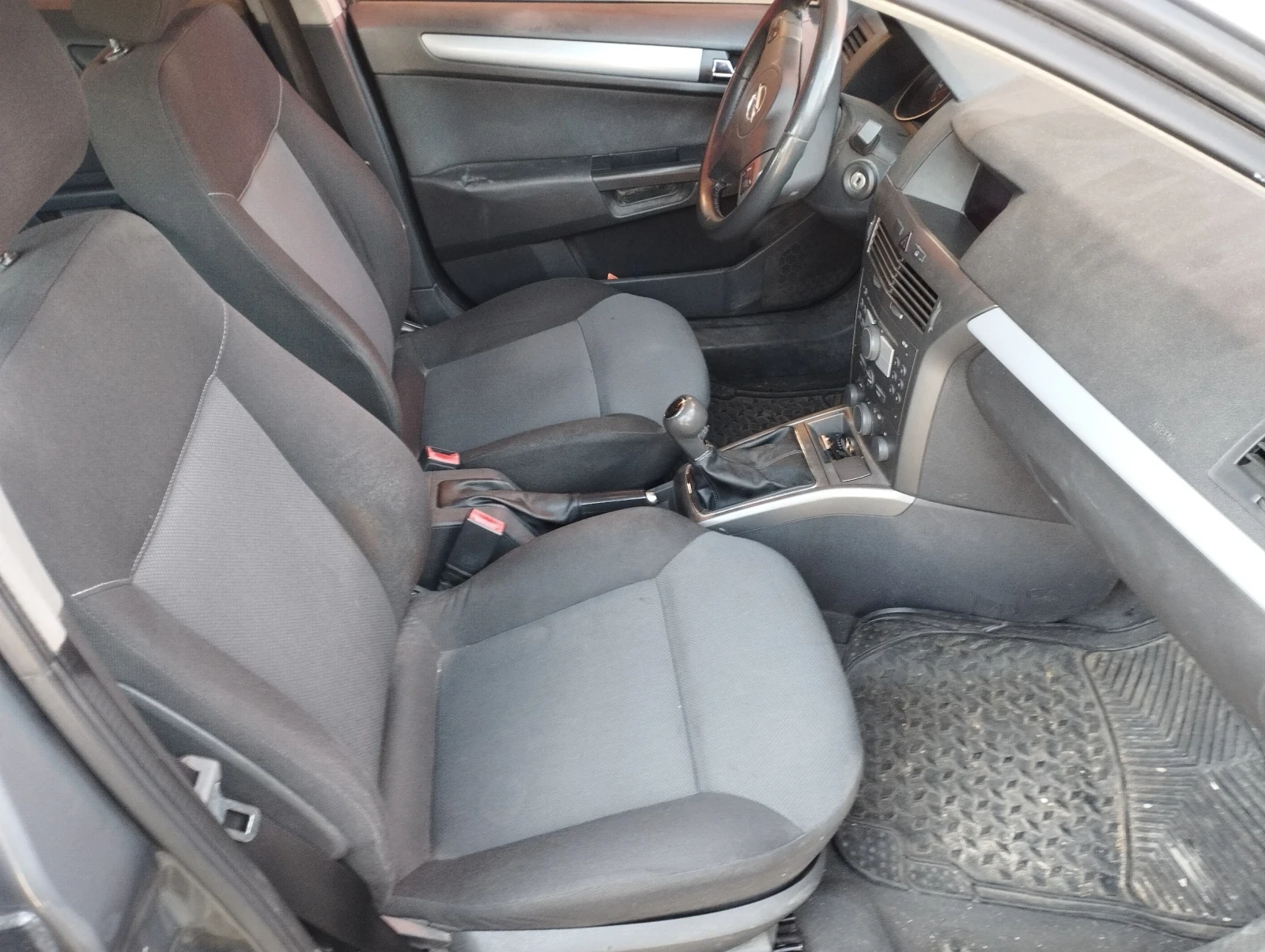 Opel Astra, снимка 13 - Автомобили и джипове - 56041845