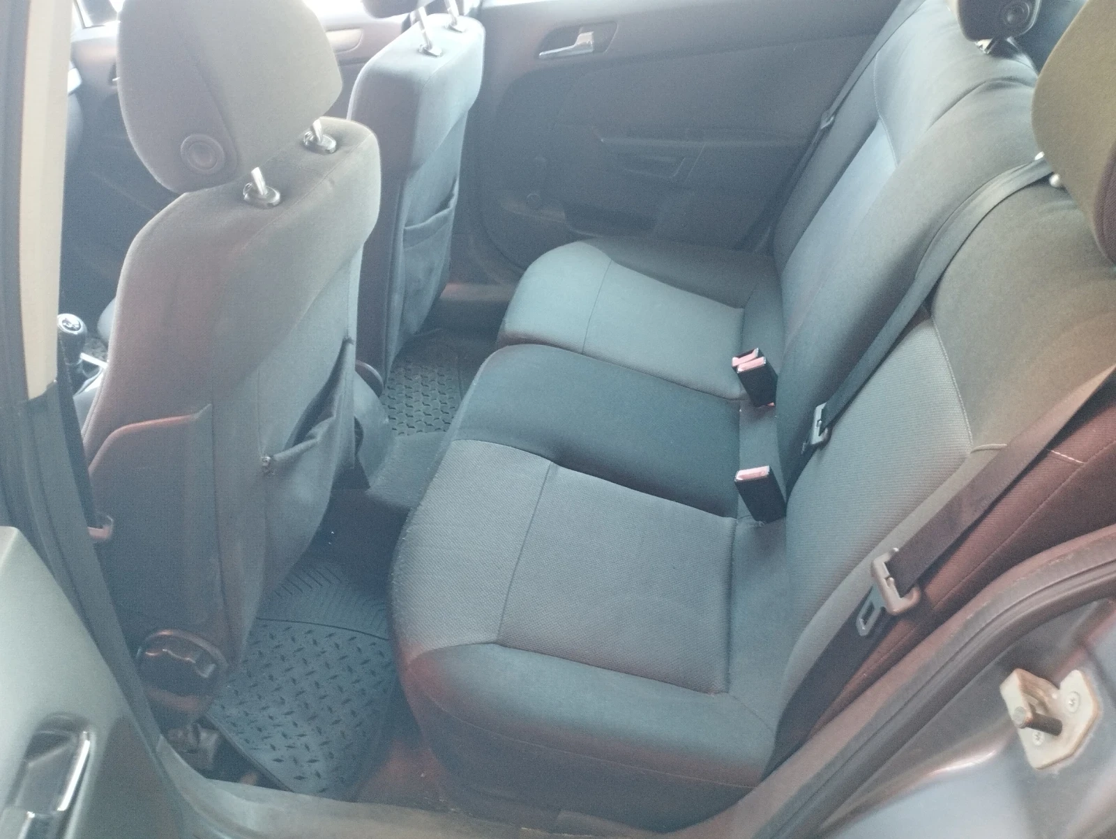 Opel Astra, снимка 15 - Автомобили и джипове - 56041845