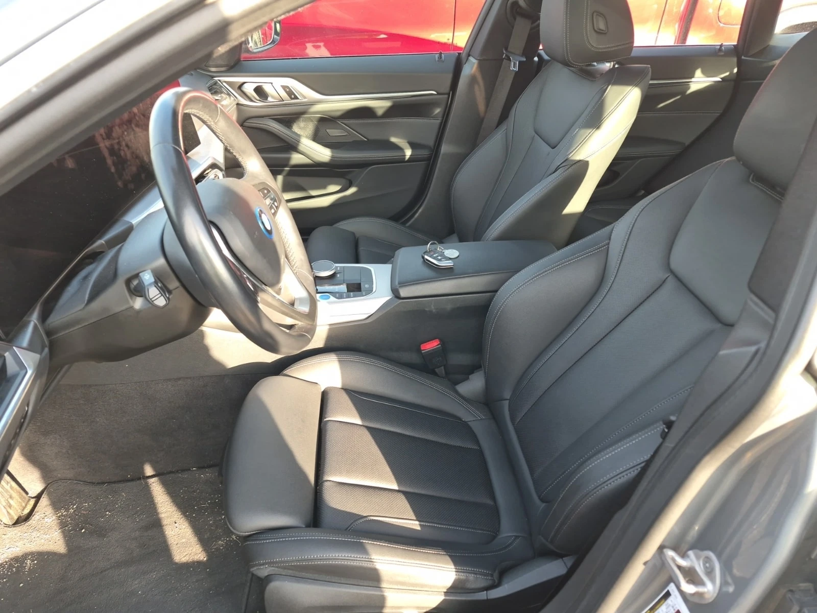 BMW i4 EDRIVE40| PANO| ПОДГРЕВИ| МЪРТВА ТОЧКА| , снимка 5 - Автомобили и джипове - 56159618