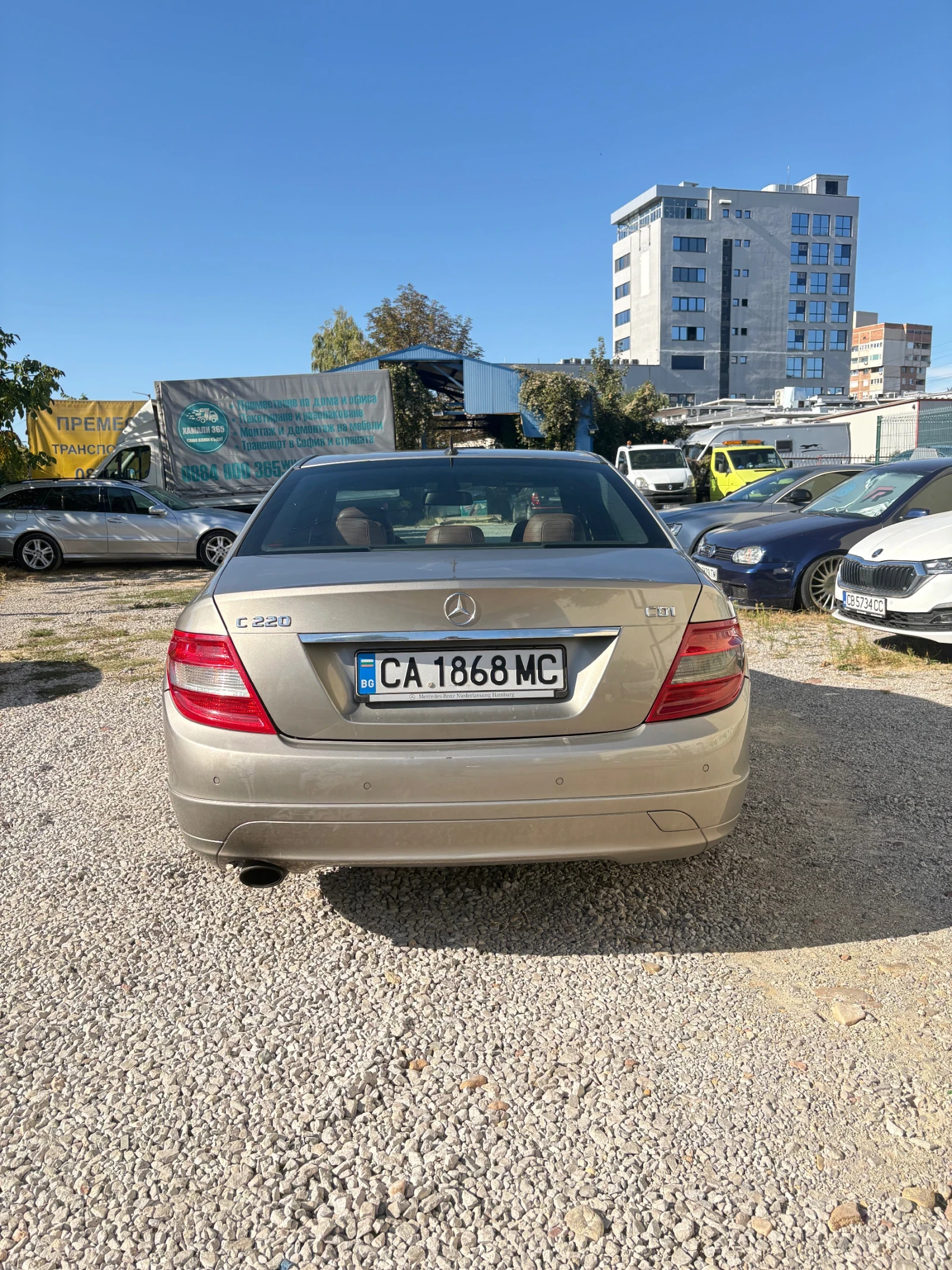 Mercedes-Benz C 220 Седан, снимка 4 - Автомобили и джипове - 56398923