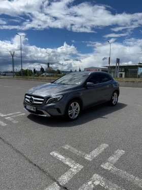 Mercedes-Benz GLA 200 7G Tronic 4matic Реални км. Като Нова, снимка 1