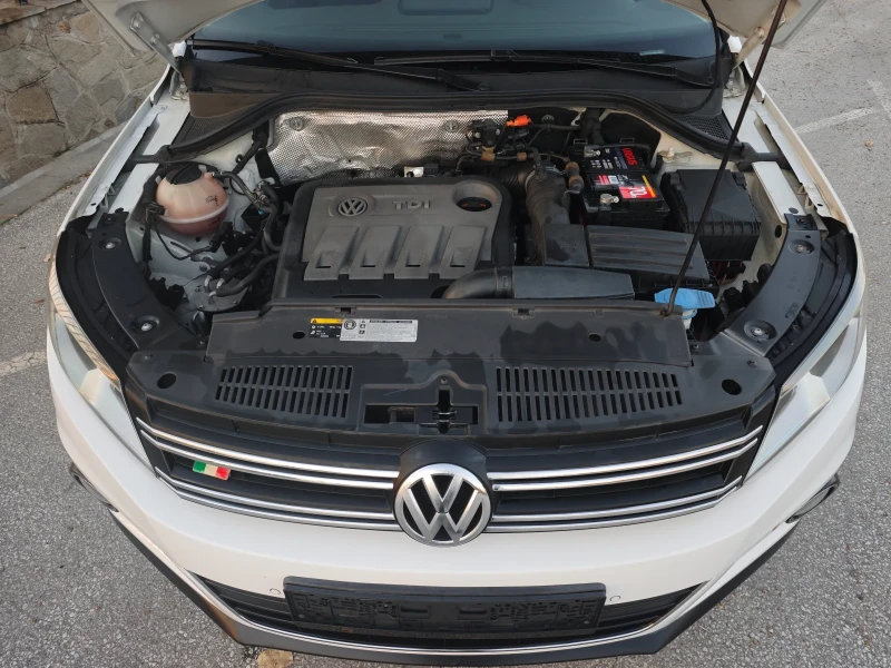 VW Tiguan PANORAMA* NAVI* ЧИСТО НОВА* 7DSG, снимка 14 - Автомобили и джипове - 52426588