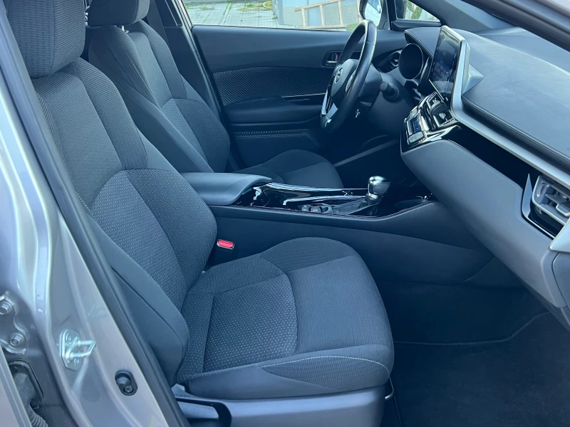 Toyota C-HR 1.8HYBRID, DISTR, CAMERA, KEY-GO, 92000км-КАТО НОВ, снимка 10 - Автомобили и джипове - 52938457