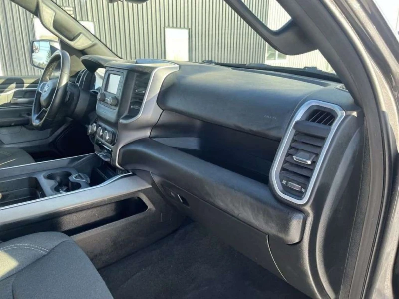 Dodge RAM 1500 2022 * CARFAX * БЕЗ ПЪРВОНАЧАЛНА ВНОСКА, снимка 14 - Автомобили и джипове - 53099184