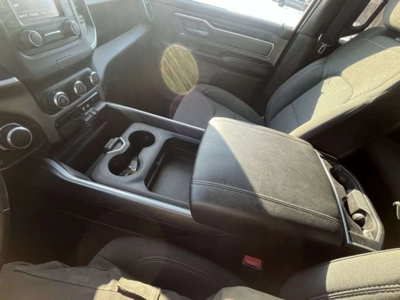 Dodge RAM 1500 2022 * CARFAX * БЕЗ ПЪРВОНАЧАЛНА ВНОСКА, снимка 12 - Автомобили и джипове - 53099184