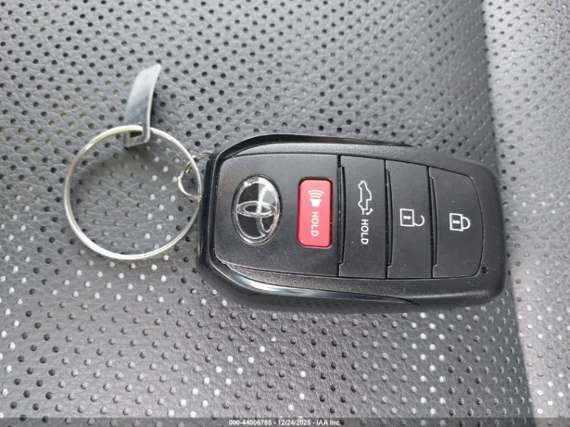 Toyota Tacoma 2.4l Hybrid Trd Off Road, снимка 11 - Автомобили и джипове - 53455660