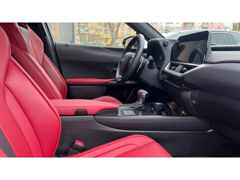 Lexus UX 250H F-Sport, снимка 10 - Автомобили и джипове - 52648901
