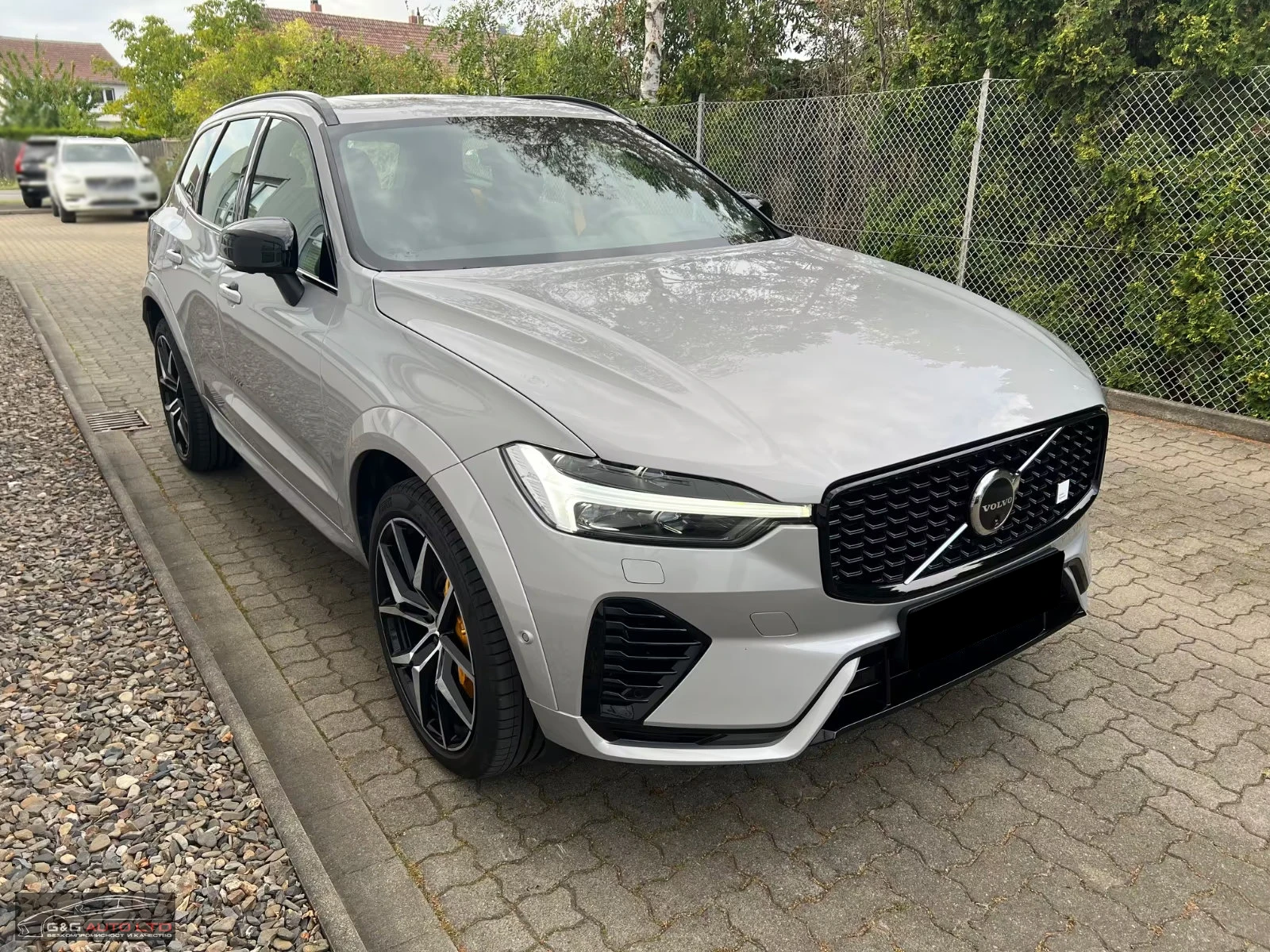 Volvo XC60 POLESTAR-ENGINEERED/455HP/AMBI/360/PANO/MEMO/618f - изображение 5