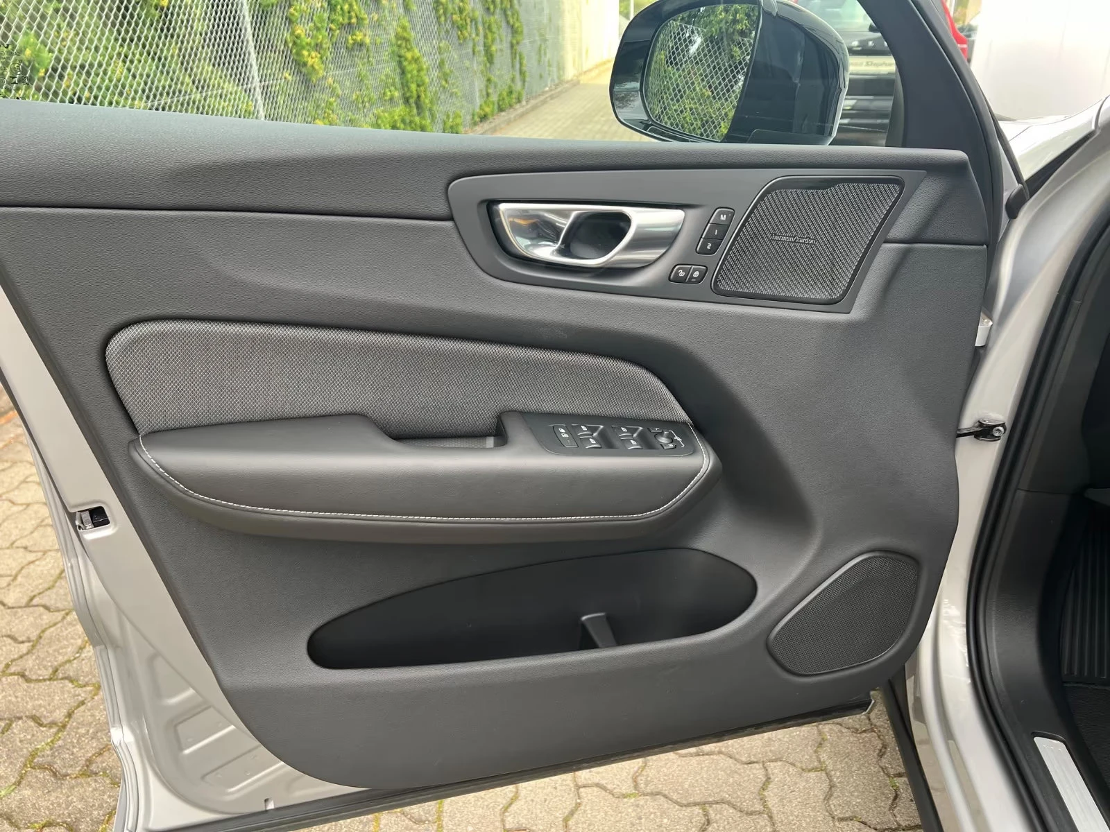 Volvo XC60 POLESTAR-ENGINEERED/455HP/AMBI/360/PANO/MEMO/618f | Mobile.bg   15