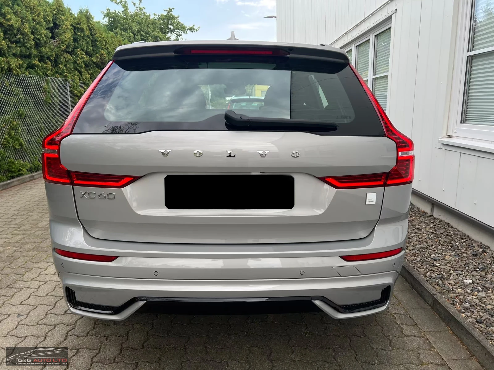 Volvo XC60 POLESTAR-ENGINEERED/455HP/AMBI/360/PANO/MEMO/618f - изображение 7