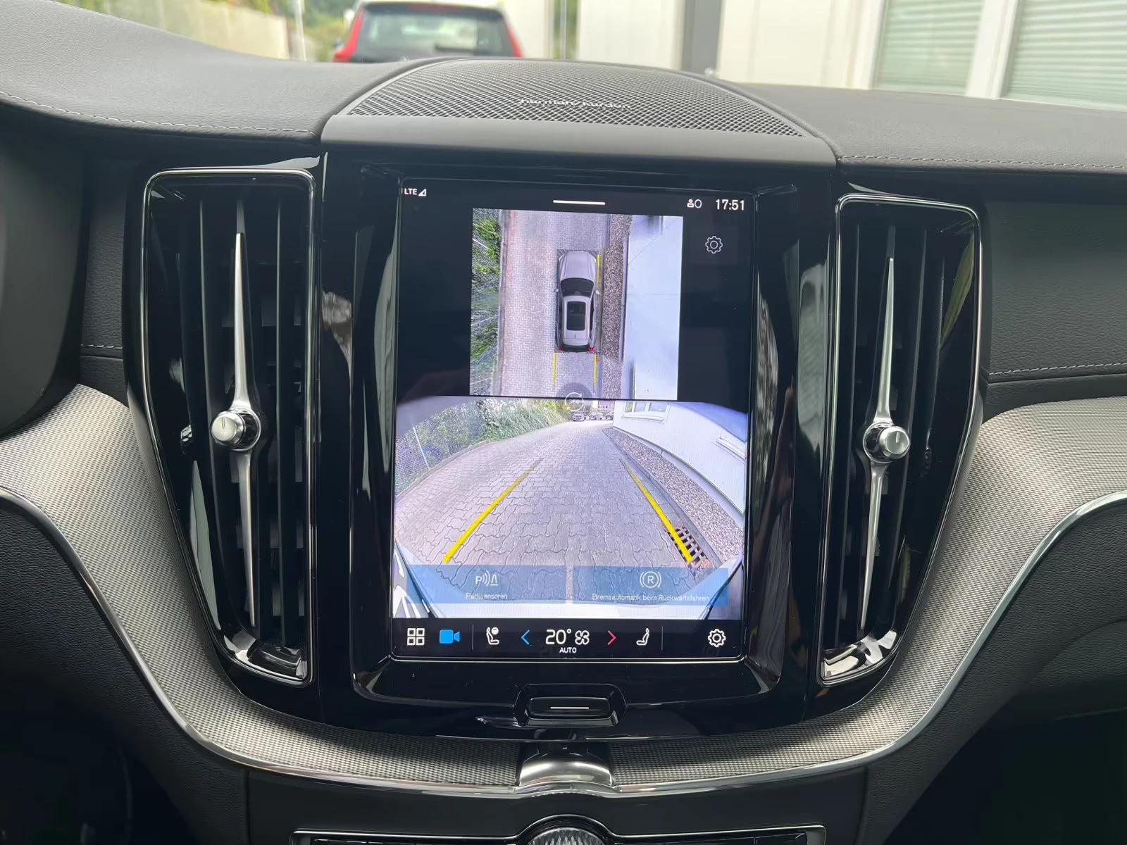 Volvo XC60 POLESTAR-ENGINEERED/455HP/AMBI/360/PANO/MEMO/618f | Mobile.bg   14