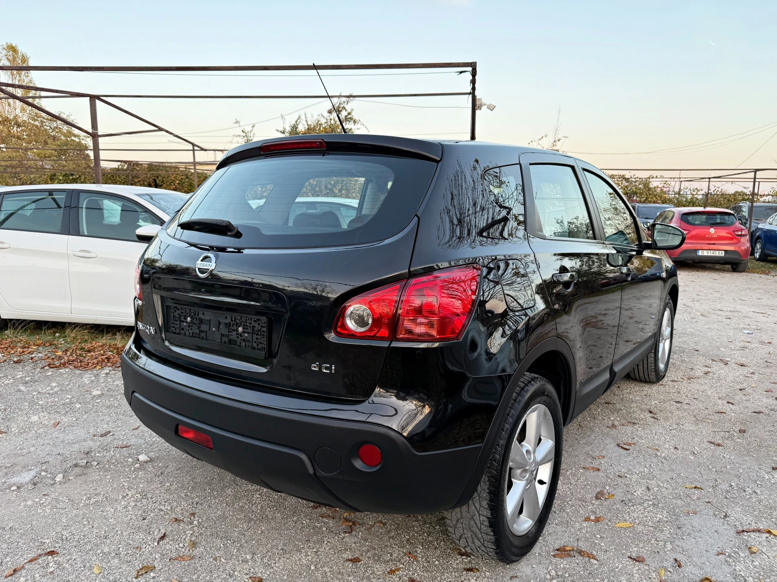 Nissan Qashqai 1.5dci НАВИ СТЪКЛЕН ТАВАН КАМЕРА - изображение 4