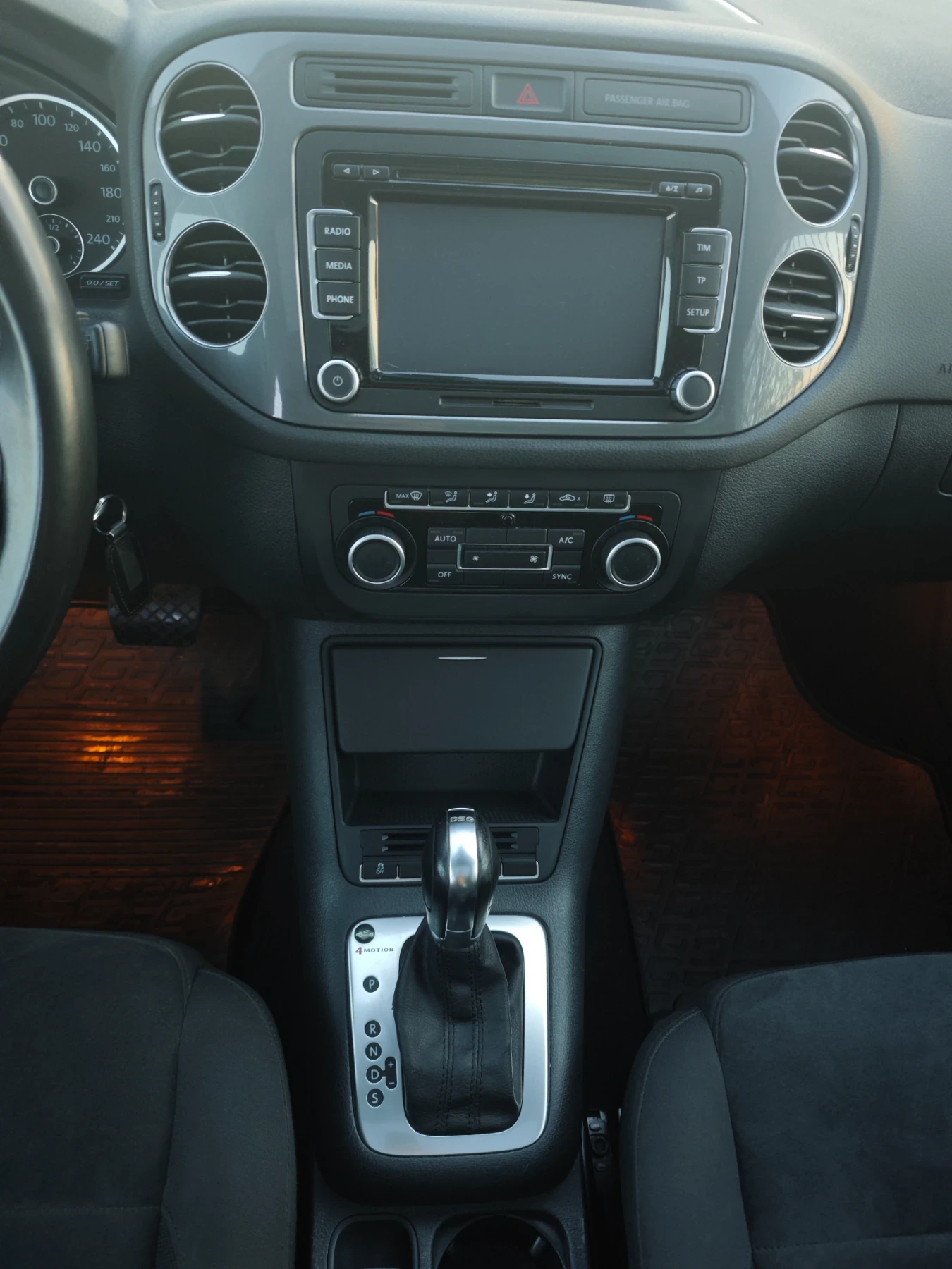 VW Tiguan PANORAMA* NAVI*  * 7DSG | Mobile.bg   12