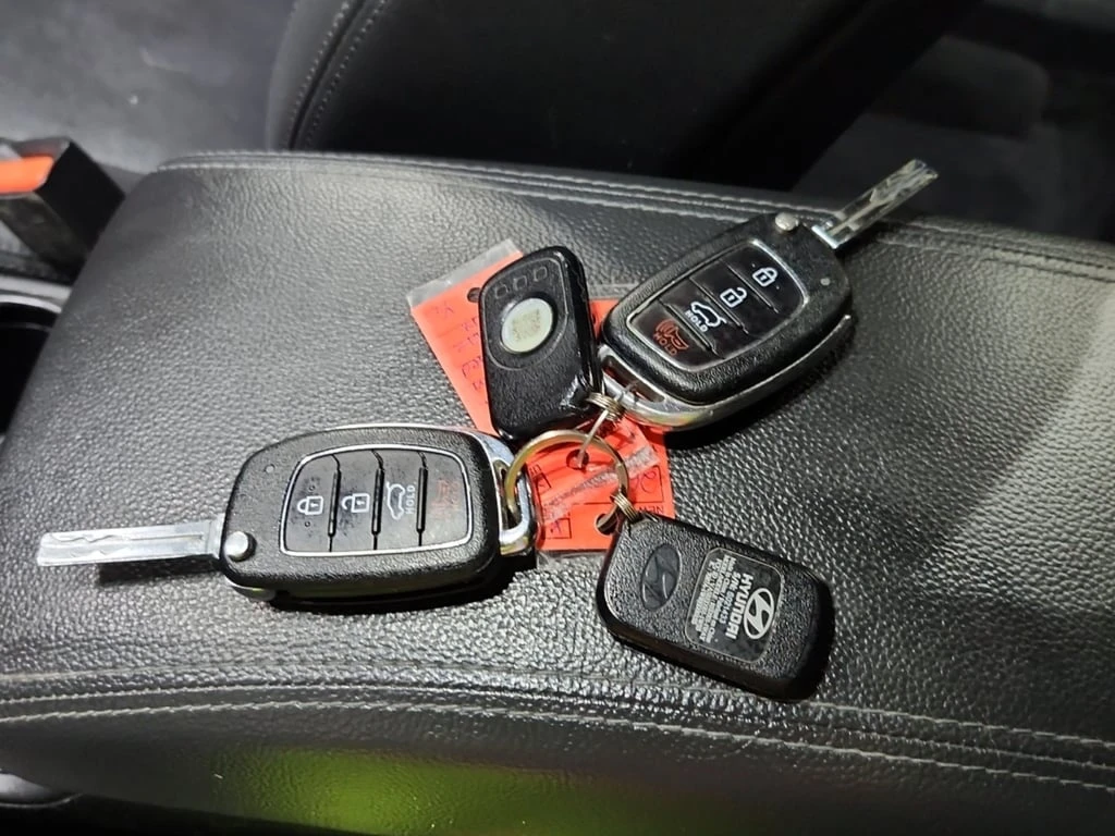 Hyundai Tucson * SE * CARFAX *  | Mobile.bg � ����������� 11