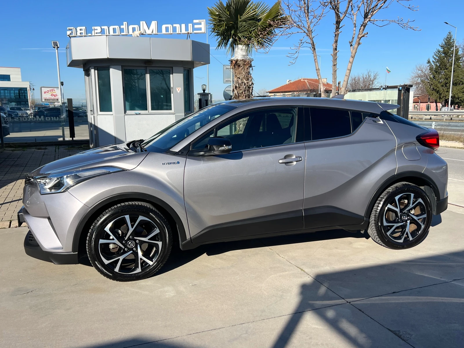 Toyota C-HR 1.8HYBRID, DISTR, CAMERA, KEY-GO, 92000км-КАТО НОВ - изображение 7