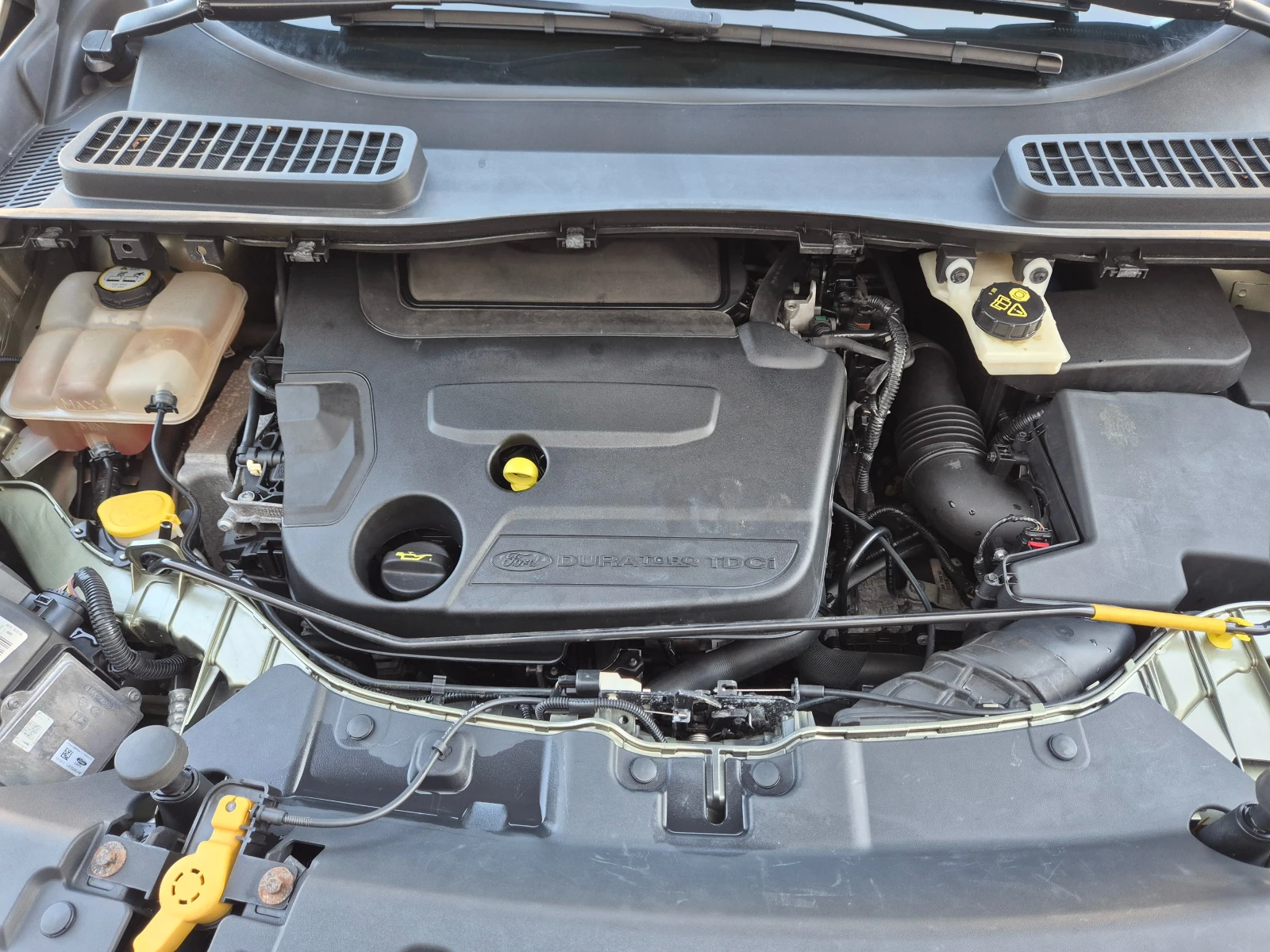 Ford Kuga KUGA TITANIUM 4WD 2.0D NAVI AVTOMAT KOJA , снимка 17 - Автомобили и джипове - 53335738