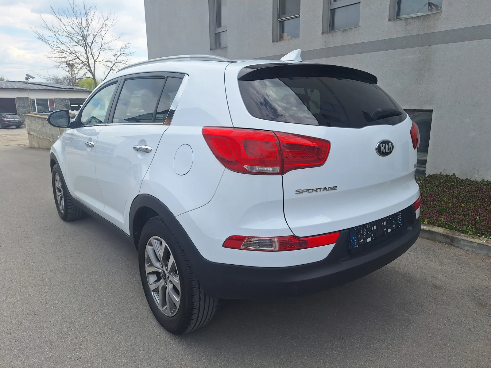 Kia Sportage 1.7D 116KC NAVI, снимка 8 - Автомобили и джипове - 54032112