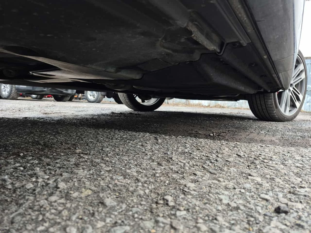 Audi SQ5 * Technik * DISTRONIC* 360* B&0* + ГУМИ С ДЖАНТИ* , снимка 11 - Автомобили и джипове - 54221424