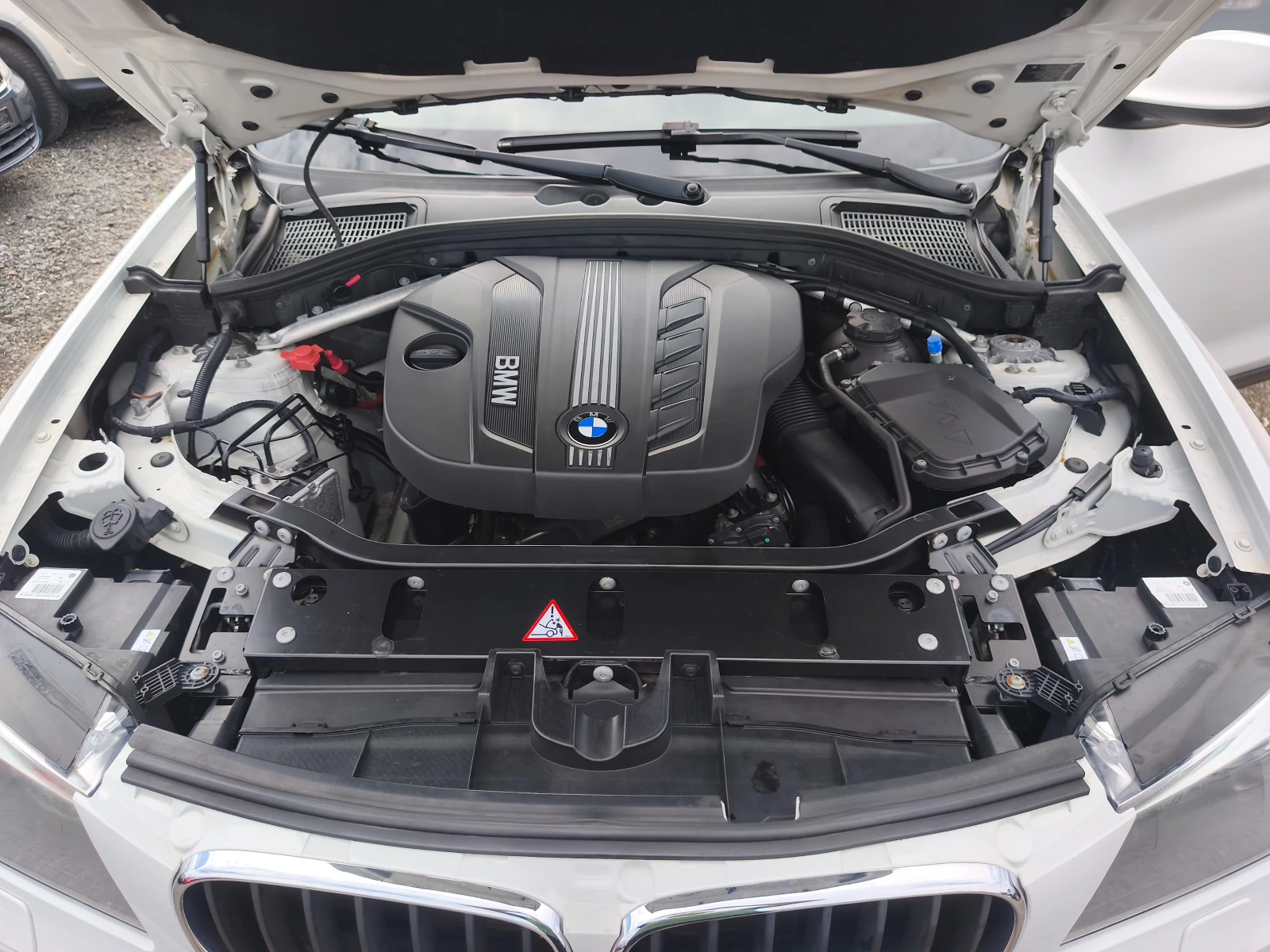 BMW X3 2.0d Xdrive Automat Xenon, снимка 14 - Автомобили и джипове - 55131326