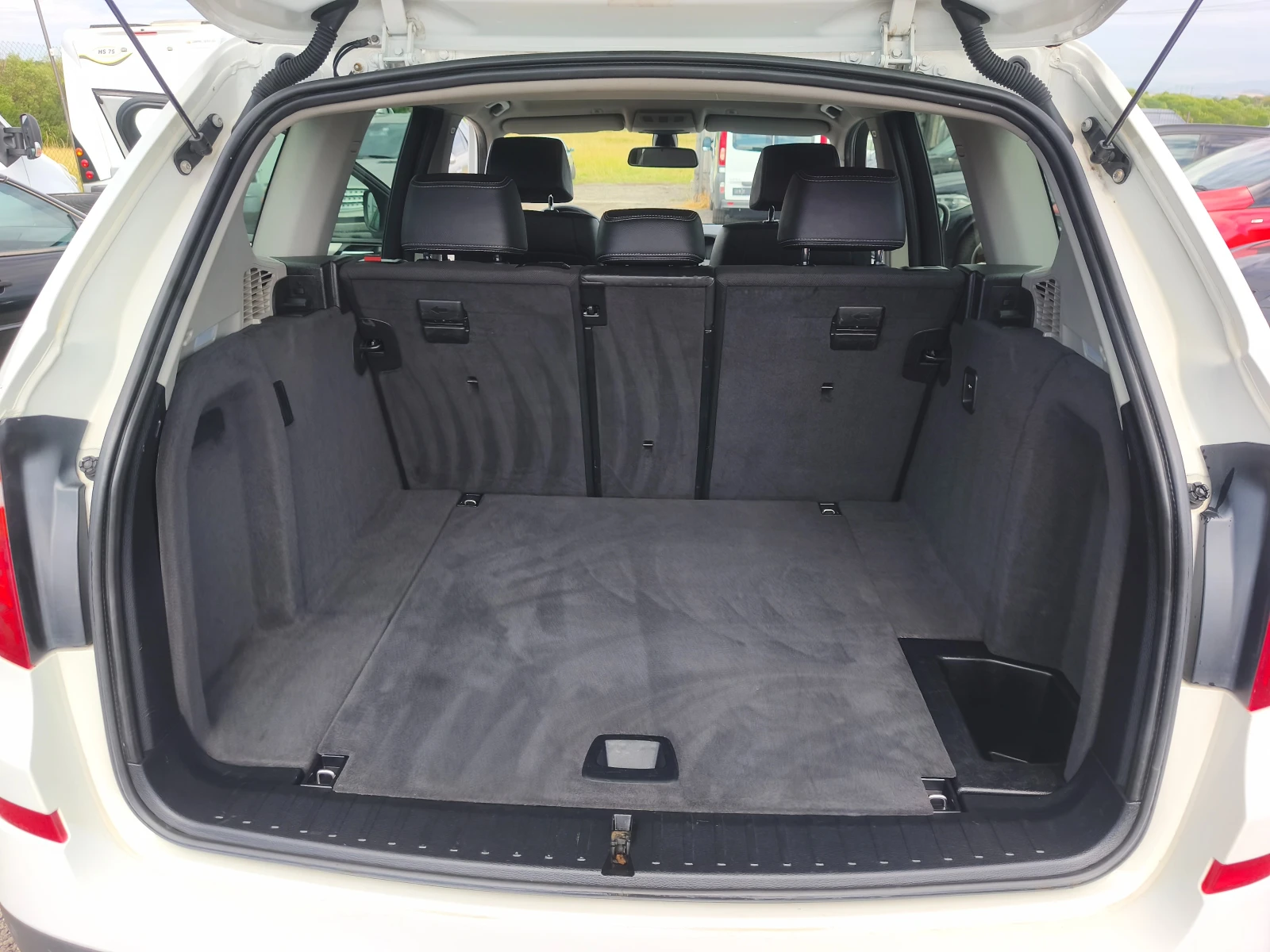 BMW X3 2.0d Xdrive Automat Xenon, снимка 15 - Автомобили и джипове - 55131326
