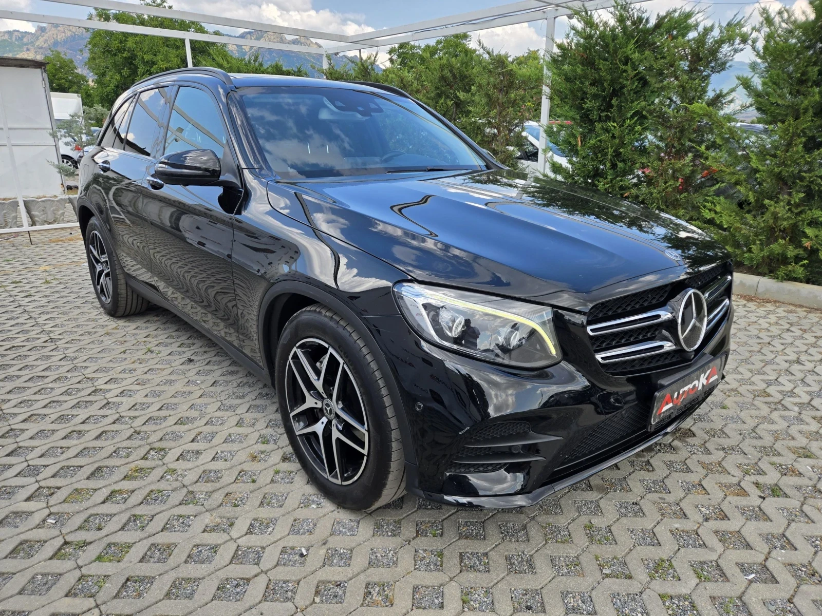 Mercedes-Benz GLC 250 2.2CDI-204кс/AMG LINE/9G/CAR PLAY/ОБДУХВАНЕ/DISTR, снимка 2 - Автомобили и джипове - 55212009