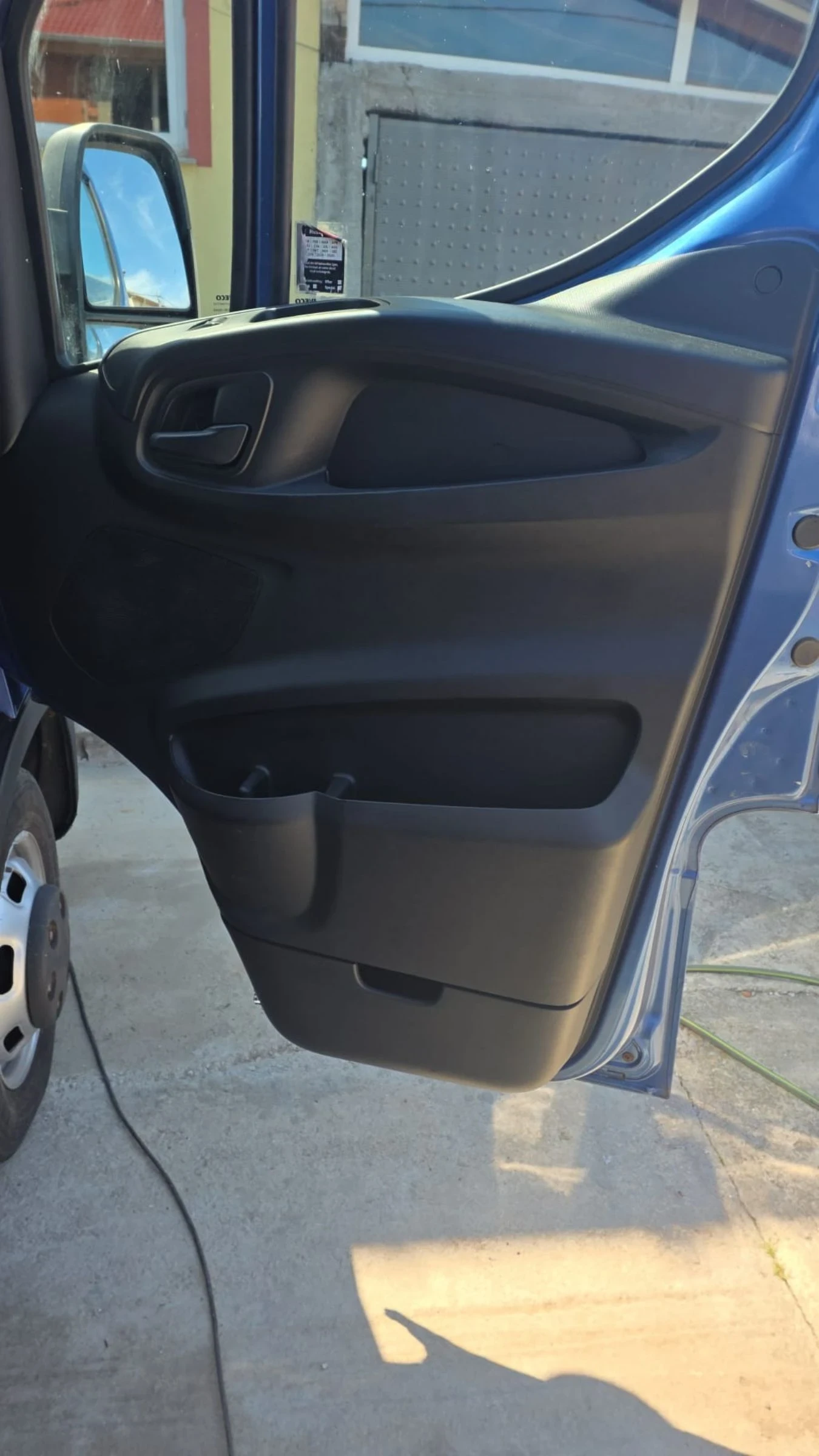 Iveco Daily 35S210, двойна гума, снимка 17 - Бусове и автобуси - 54768777