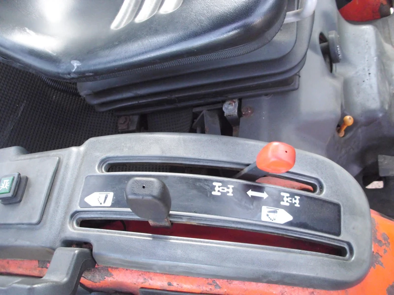 Трактор Kubota 1410 4х4, снимка 4 - Селскостопанска техника - 51611357