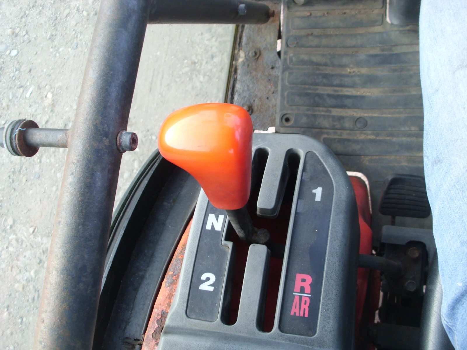 Трактор Kubota 1410 4х4 - изображение 8