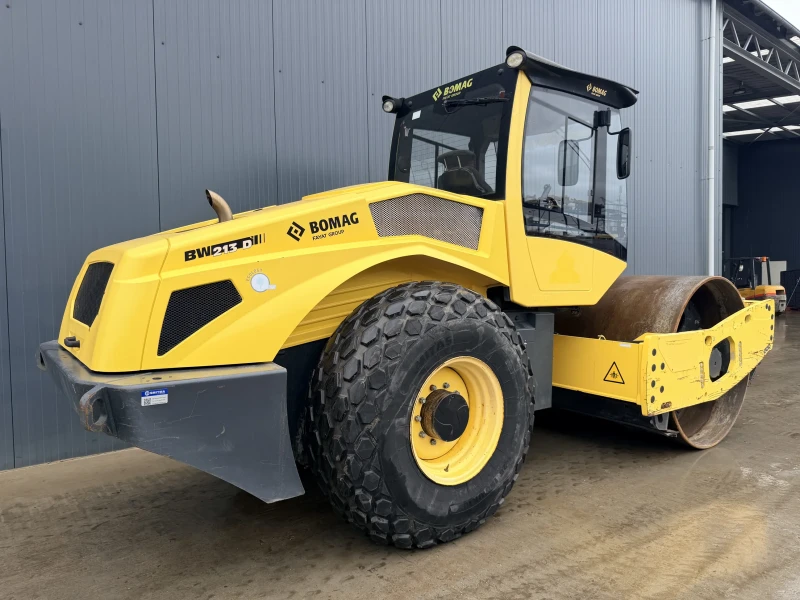 Валяк BOMAG https://www.mobile.bg/obiava-71768908511398259-tel, снимка 3 - Индустриална техника - 53164459