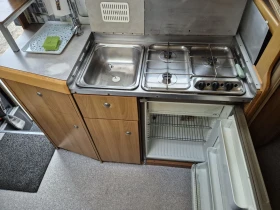  Knaus | Mobile.bg    12