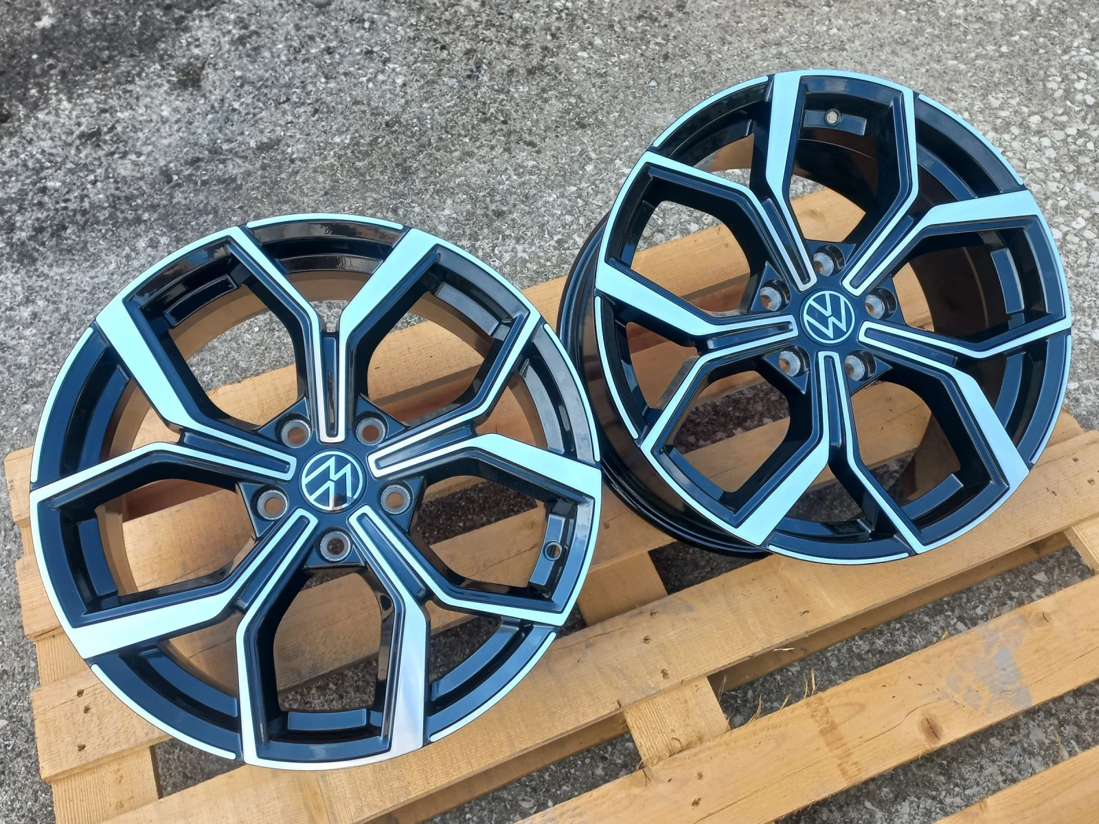 Джанти за VW, снимка 2 - Гуми и джанти - 53953483