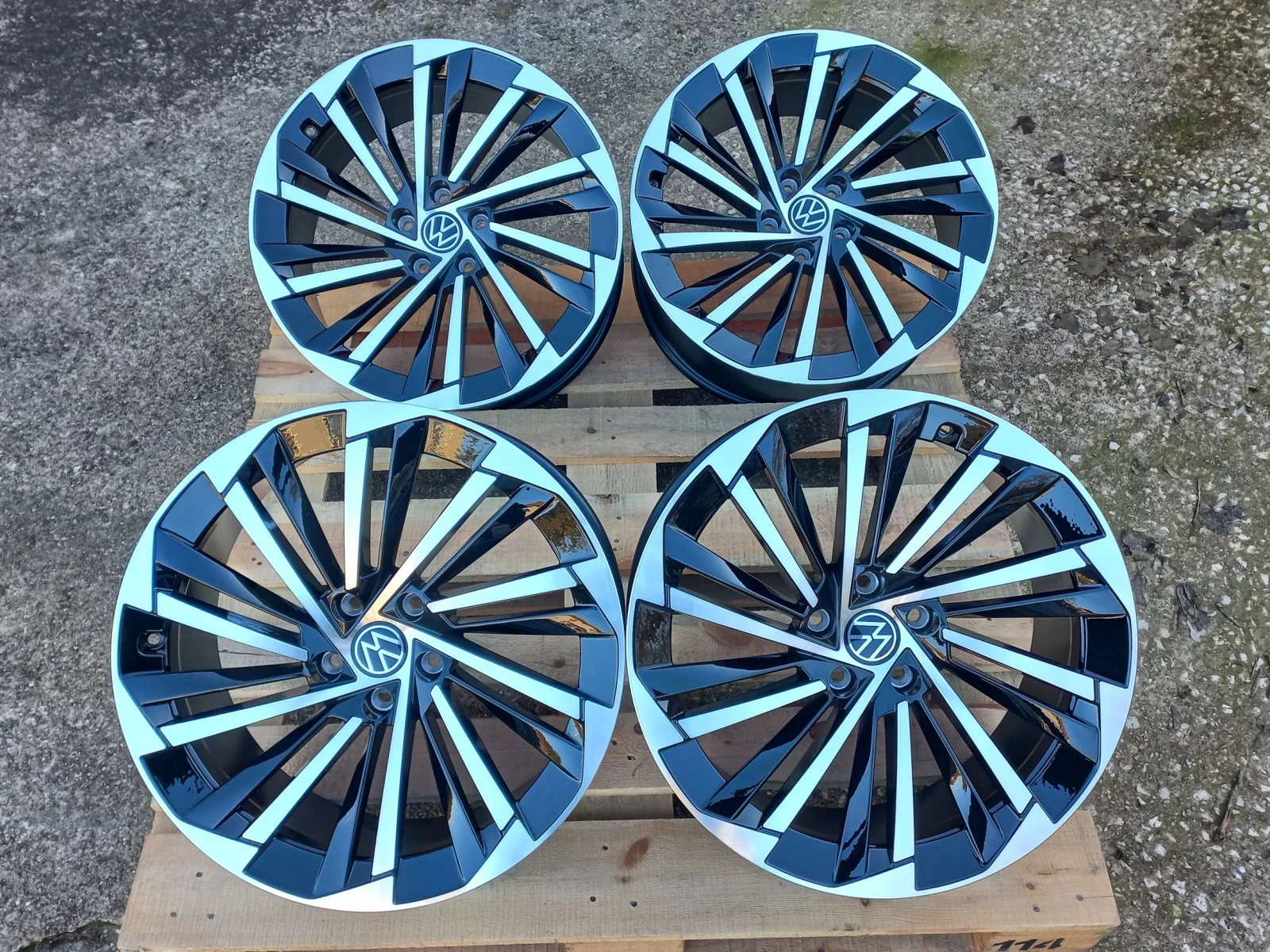 Джанти за Skoda Superb, снимка 4 - Гуми и джанти - 56330424