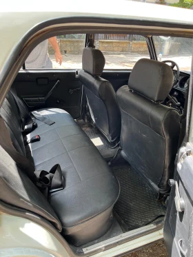 Lada 2105 от гараж и първи собственик, снимка 8