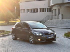 Toyota Auris  - изображение 1