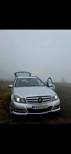 Mercedes-Benz C 220, снимка 14
