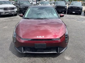 Kia EV4 СЛЕДЕНЕ НА ЛЕНТИ* ДИСТРОНИК* ШИБИДАХ* КРАЙНА ЦЕНА* | Auto.bg — изображение 7