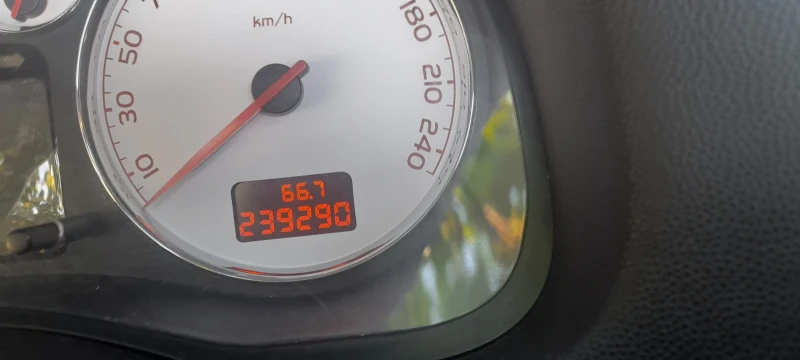 Peugeot 307, снимка 4 - Автомобили и джипове - 47415437