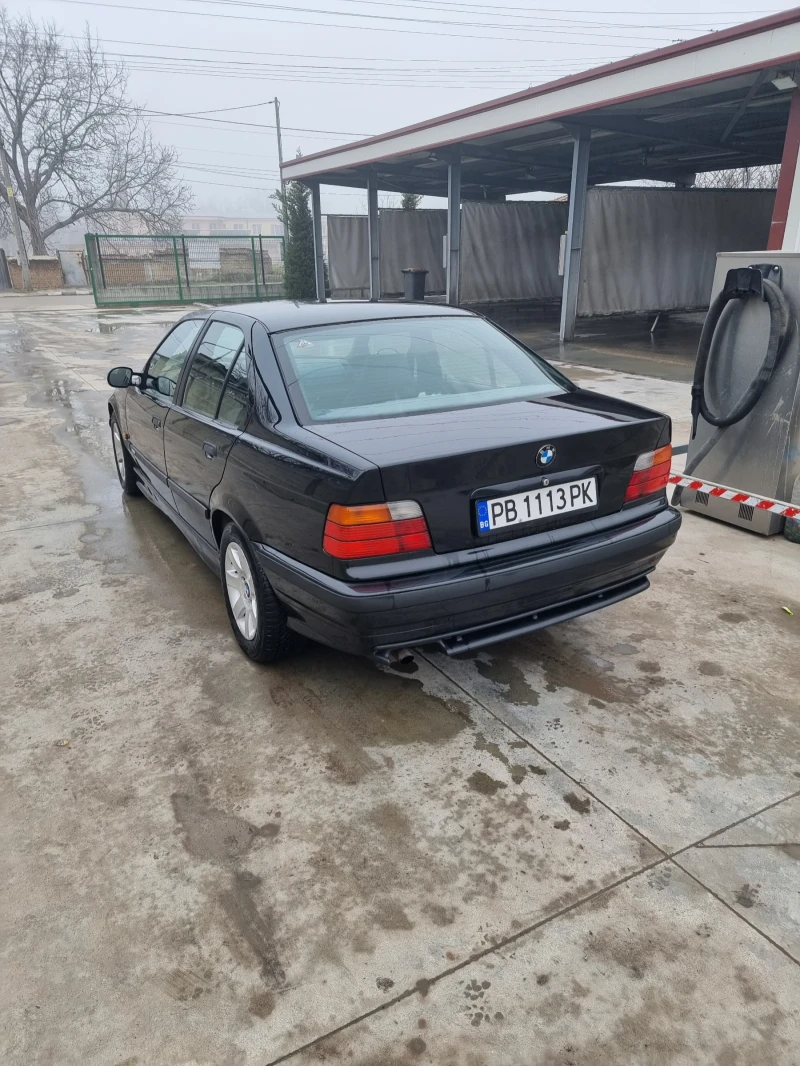 BMW 318, снимка 3 - Автомобили и джипове - 48868081