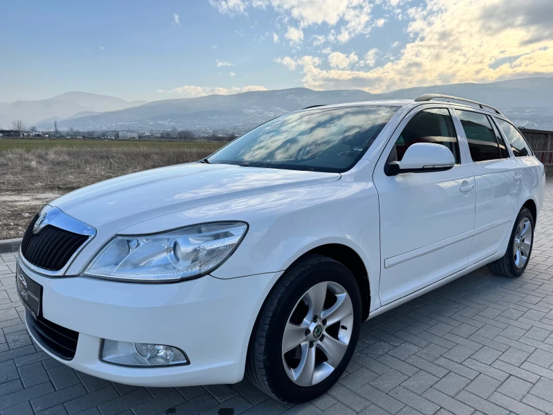 Skoda Octavia 2.0 TDI 140к.с PARKTRONIC / PODGREV / EURO 5, снимка 3 - Автомобили и джипове - 48869899