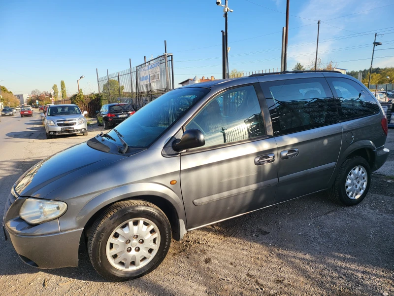 Chrysler Voyager 2.5CRD LX Leather, снимка 10 - Автомобили и джипове - 48916109