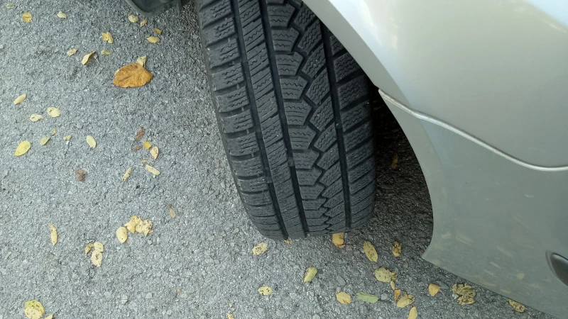 Renault Laguna 2.2dci, снимка 5 - Автомобили и джипове - 50807729