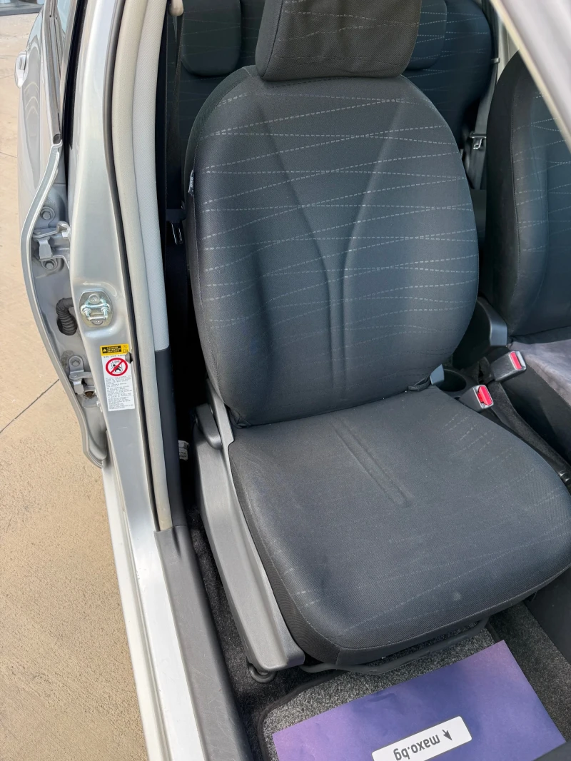 Toyota Yaris, снимка 9 - Автомобили и джипове - 51843235