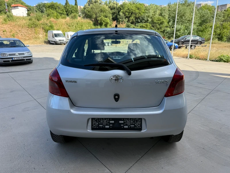 Toyota Yaris, снимка 5 - Автомобили и джипове - 51843235