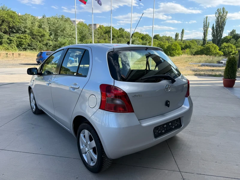Toyota Yaris, снимка 4 - Автомобили и джипове - 51843235